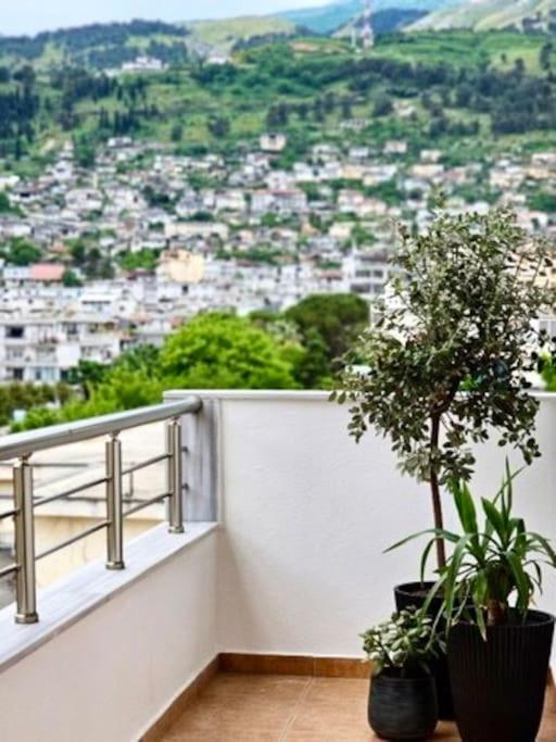 Novi's Luxury 2 * Gjirokaster
