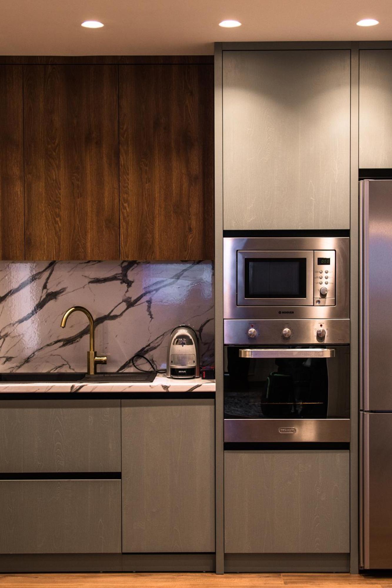 Novi's Luxury 2